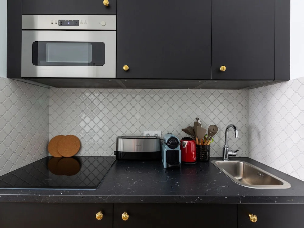 LivinParis - Luxury AC 2 & 3 Bedrooms Le Louvre