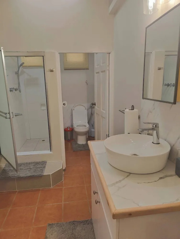 Stylish 1-bed Opposite Queens Park Savannah