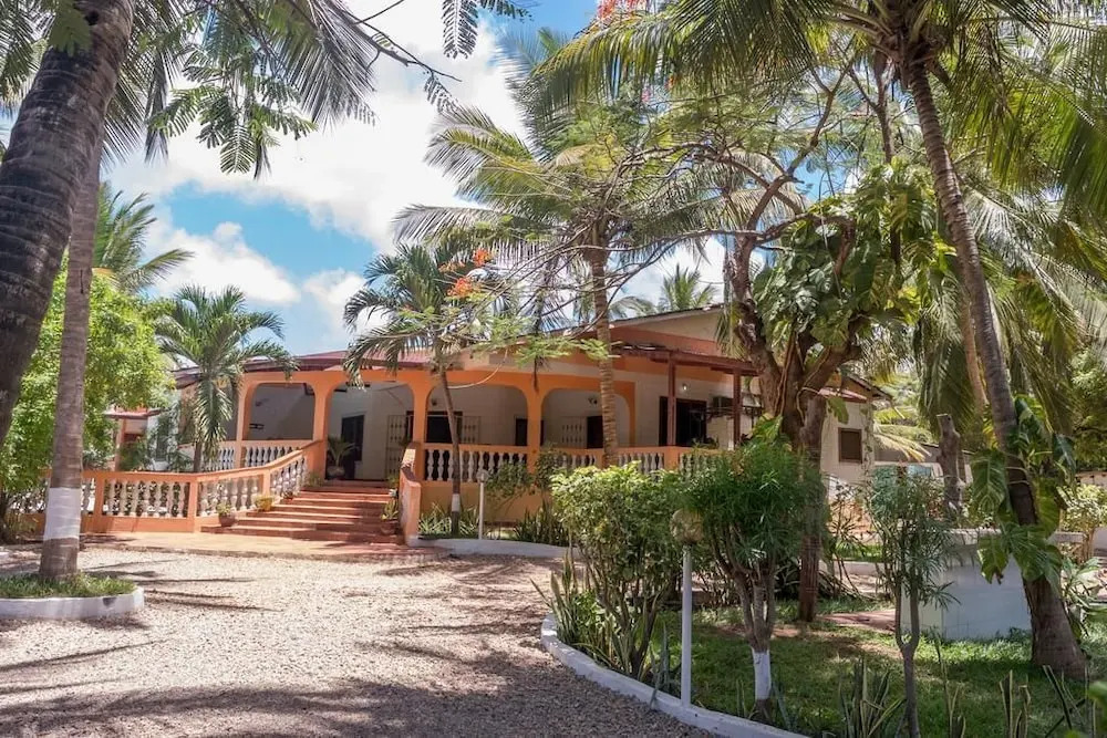 Florlaleona Villa