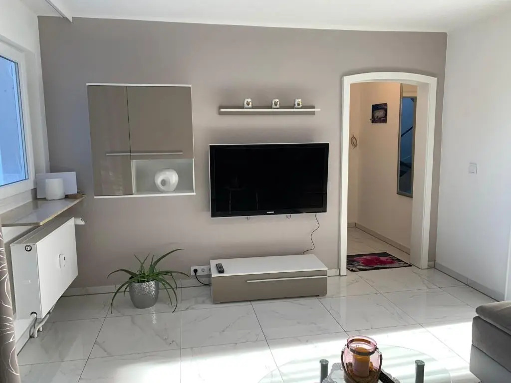 Moderne 2 Zimmer Wohnung mit Vollausstattung