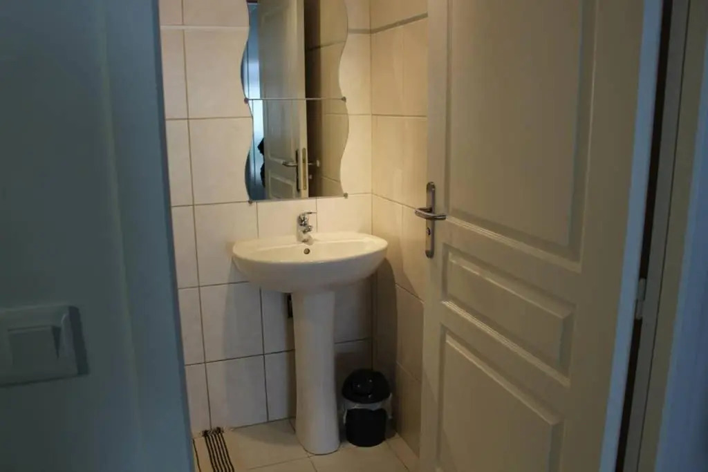 Studio Meuble 30 M2 La Londe Les Maures , 900 M Des Plages
