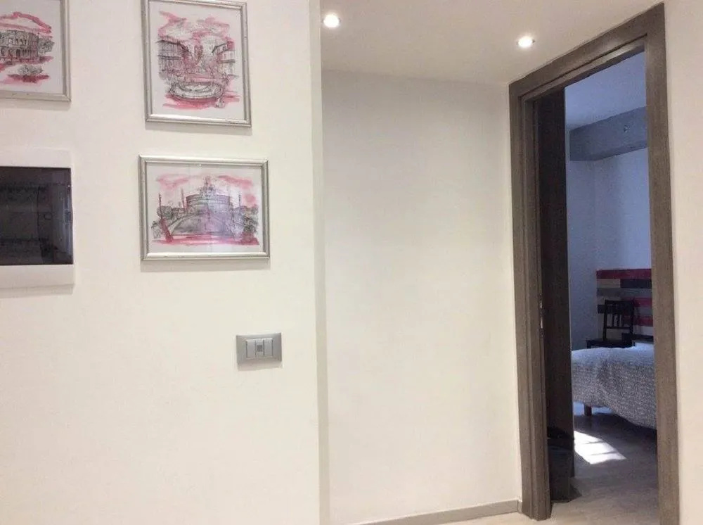 WhatsHouse Roma