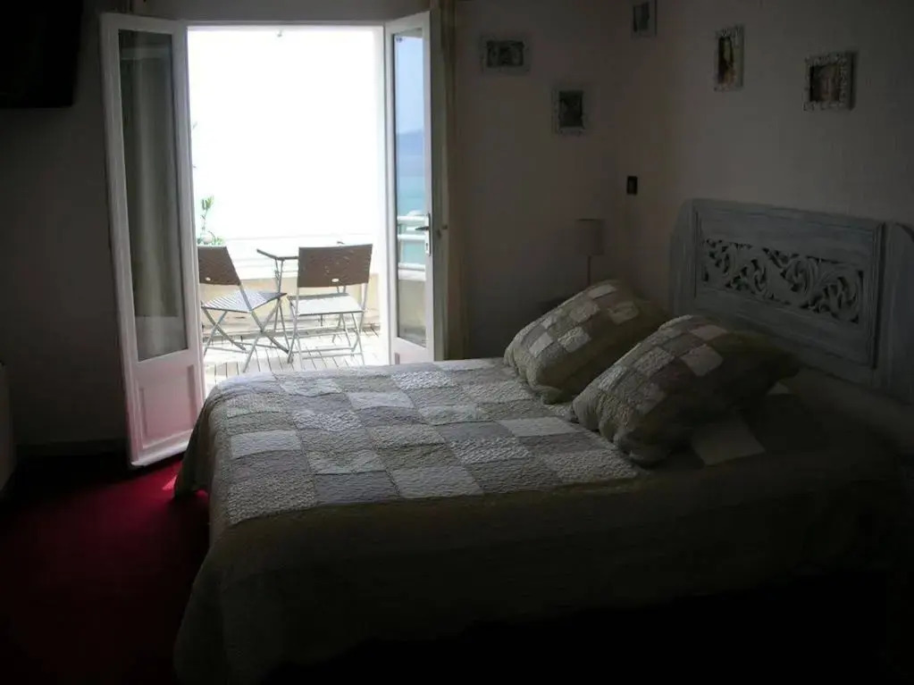 Le Marina B