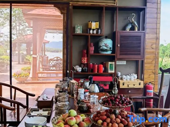 Wanghu No.1 Homestay