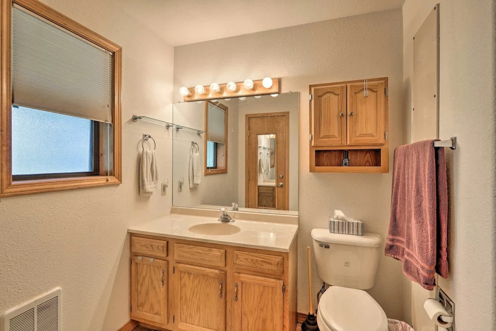 Ski, Soak & Explore! Spacious Pagosa Springs Home