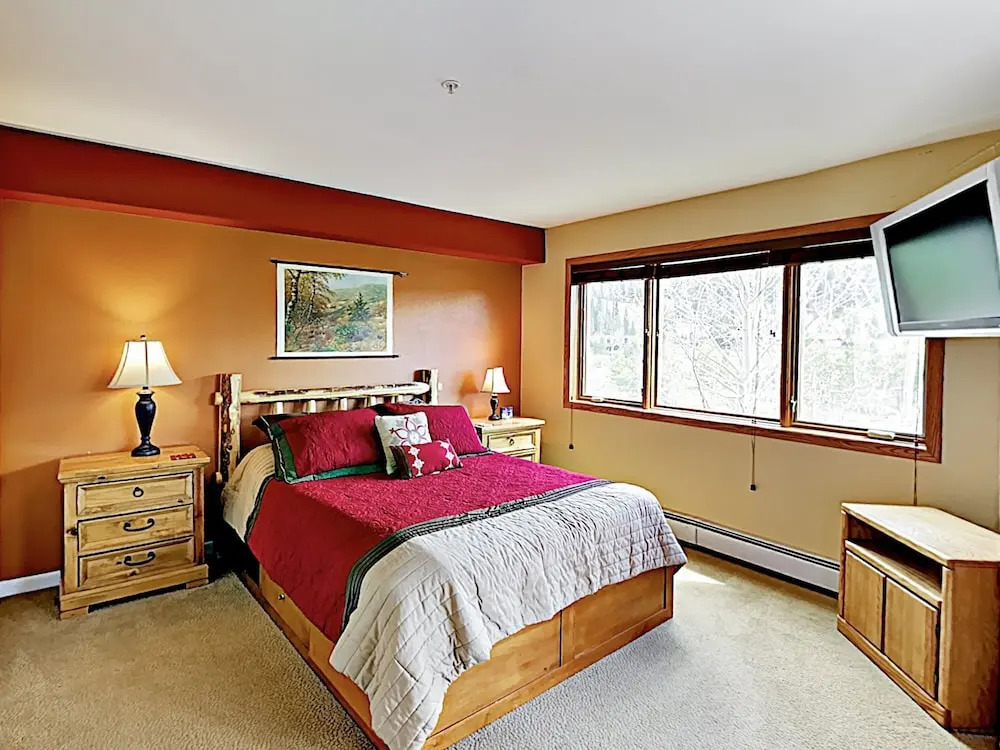 60 Dillon - 2 Br Condo