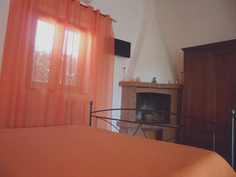 Studio in Pescia Romana, With Furnished Terrace and Wifi Near the Beach