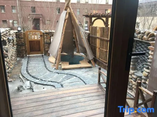 Yitang Yizhai Hot Spring Hotel