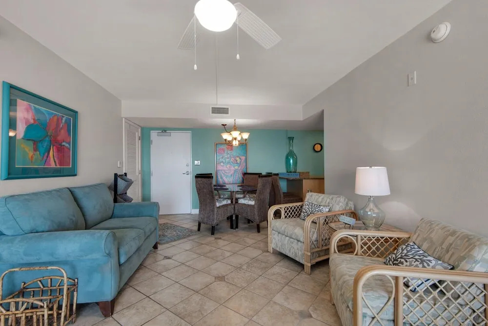Regency Towers 702 West - Two Bedroom Condo