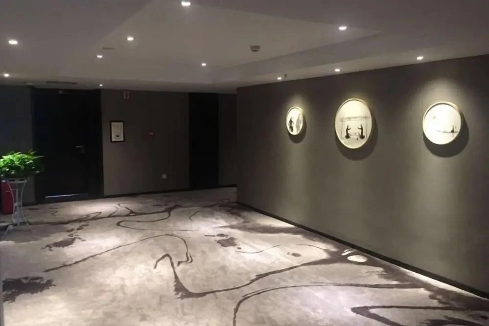 Zhaotian Holiday Hotel