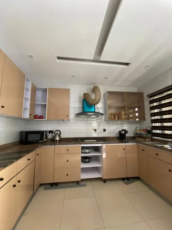 Furnised 3 Bedroom Apartment Oniru, Lagos