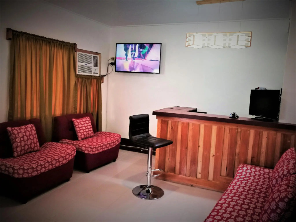 8th Street Hostel