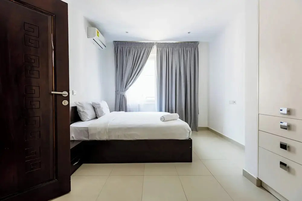 Accra Fine Suites-Henrietta's Residences