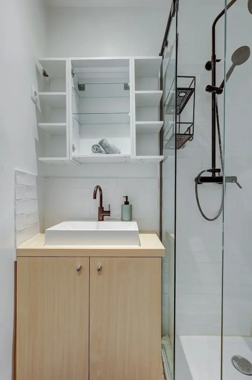 Chic 1BR Flat - Le Marais Charm