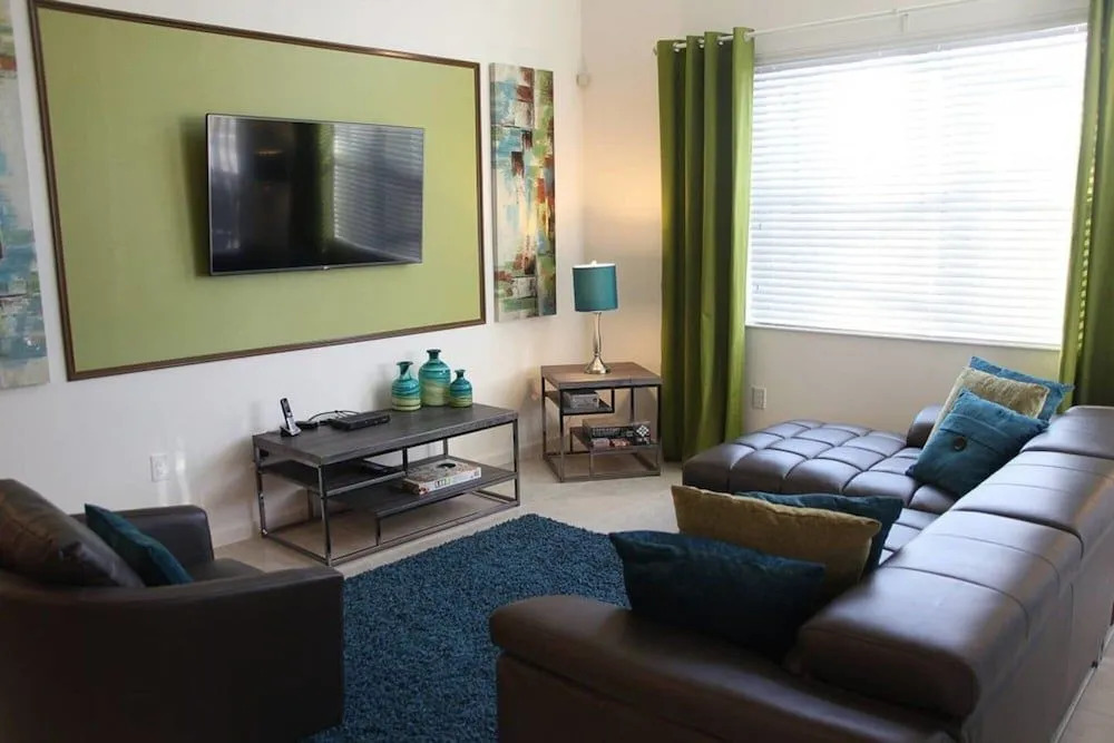 Comfortable Home With Game Room Near Disney