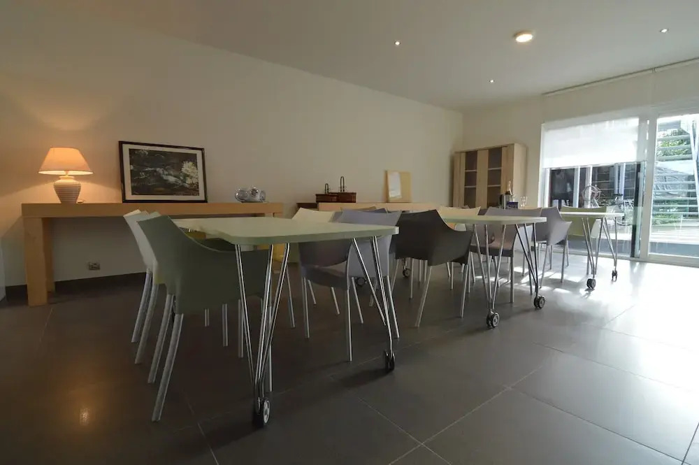 Modern Holiday Home in Zottegem with Hot Tub