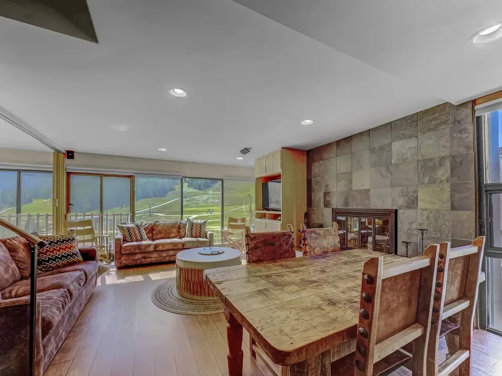 Sf411 Snowflake 3br 3ba 4 Bedroom Condo by RedAwning