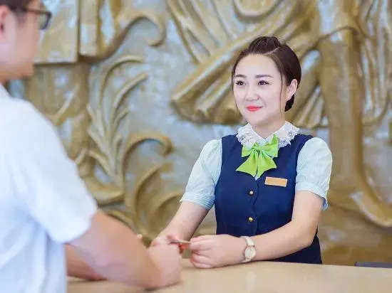 Vienna Hotel (Wuhu Gaoche Subway Station Store, Wuhan Changjiang New Area)
