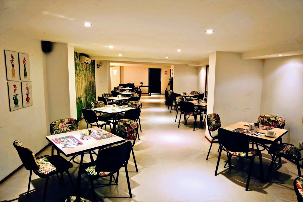 Portal del Rodeo ApartaHotel - Arkadia Mall
