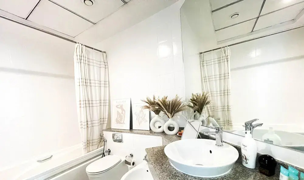 LUX The Dubai Marina View Suite