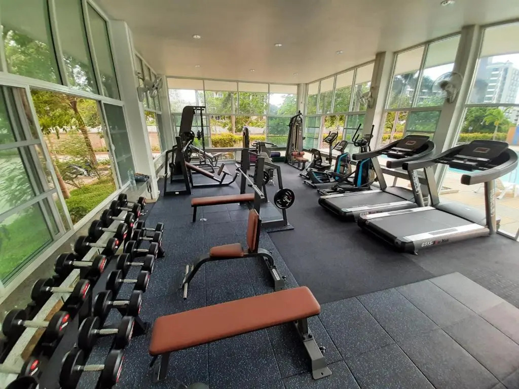 Large Studio,Fantastic Sea View, 55 m2 Jomtien beach.100m Beach. Swimming Pool.