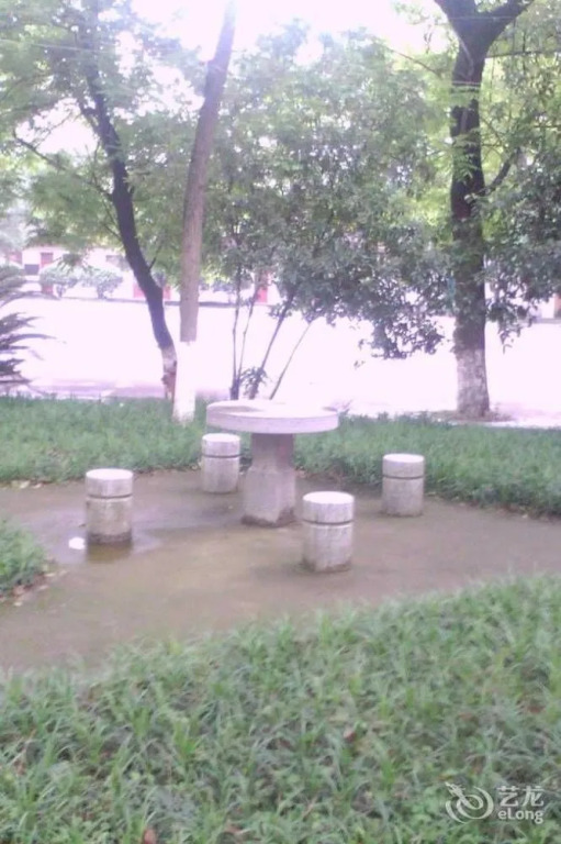 Wangfu Honglou Hotel