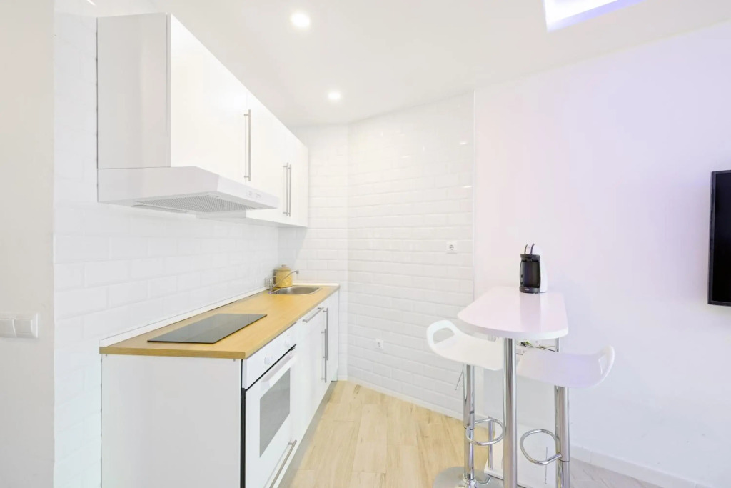 Sunrise Apartment 924