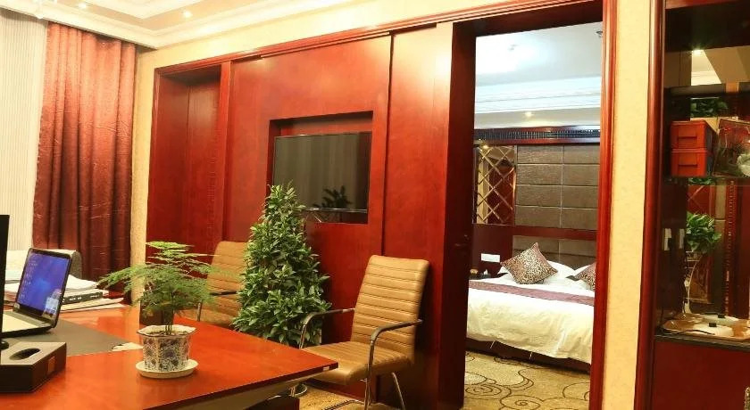 Dunhuang Longfeng Hotel