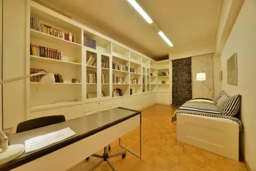 Architect Designers Apartment in Kolonaki