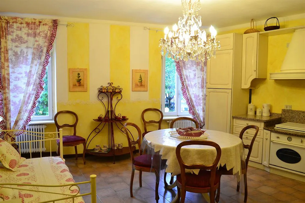 Relais De La Place