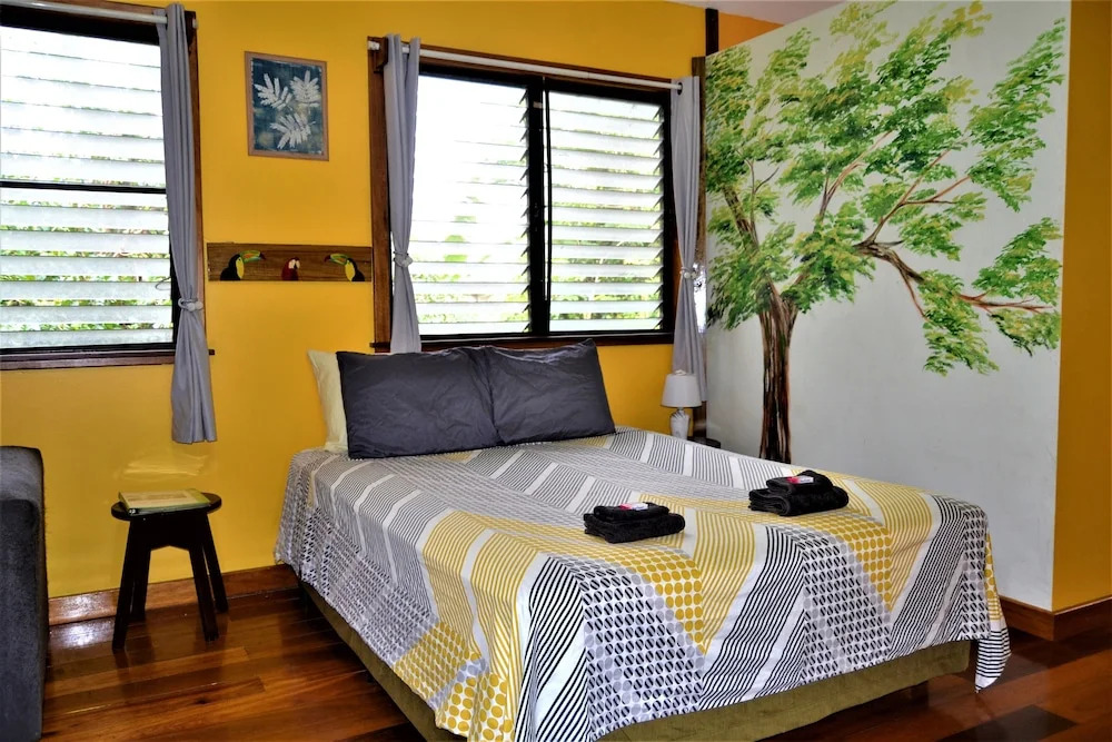 Treetop Cottage Escape in Tropical Garden Near San Ignacio