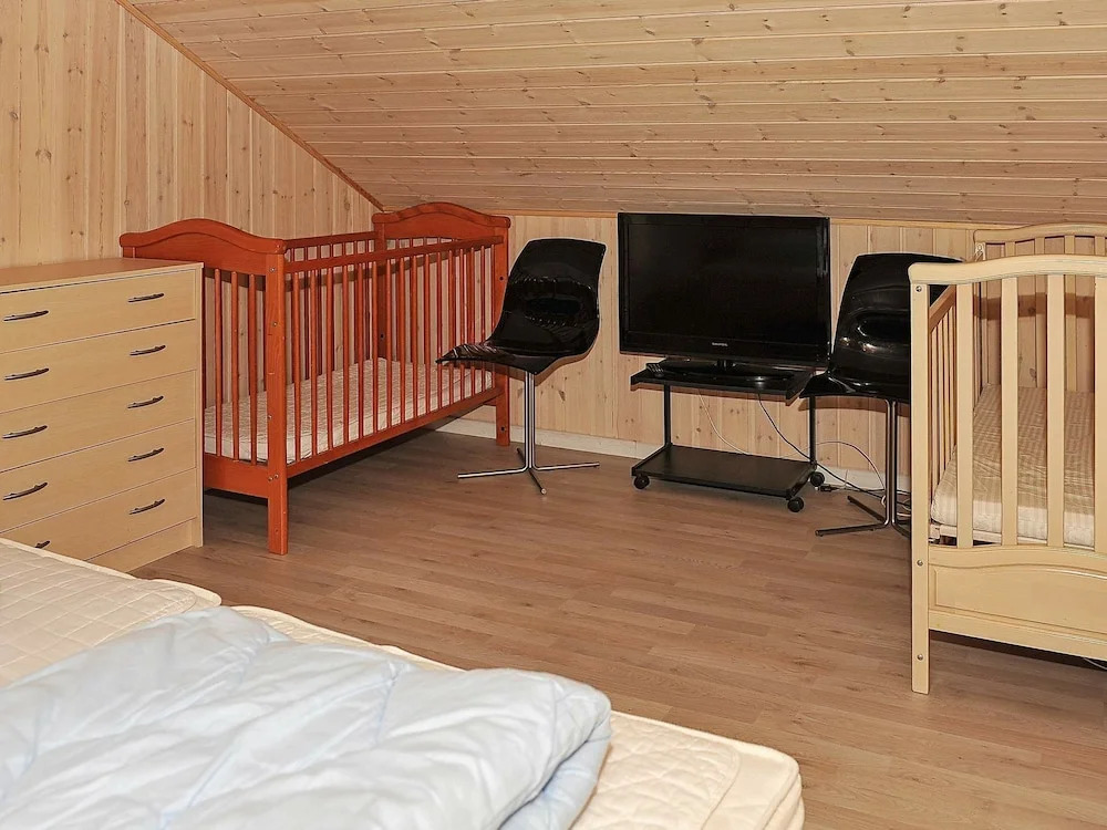 Sprawling Holiday Home With Sauna at Norre Nebel
