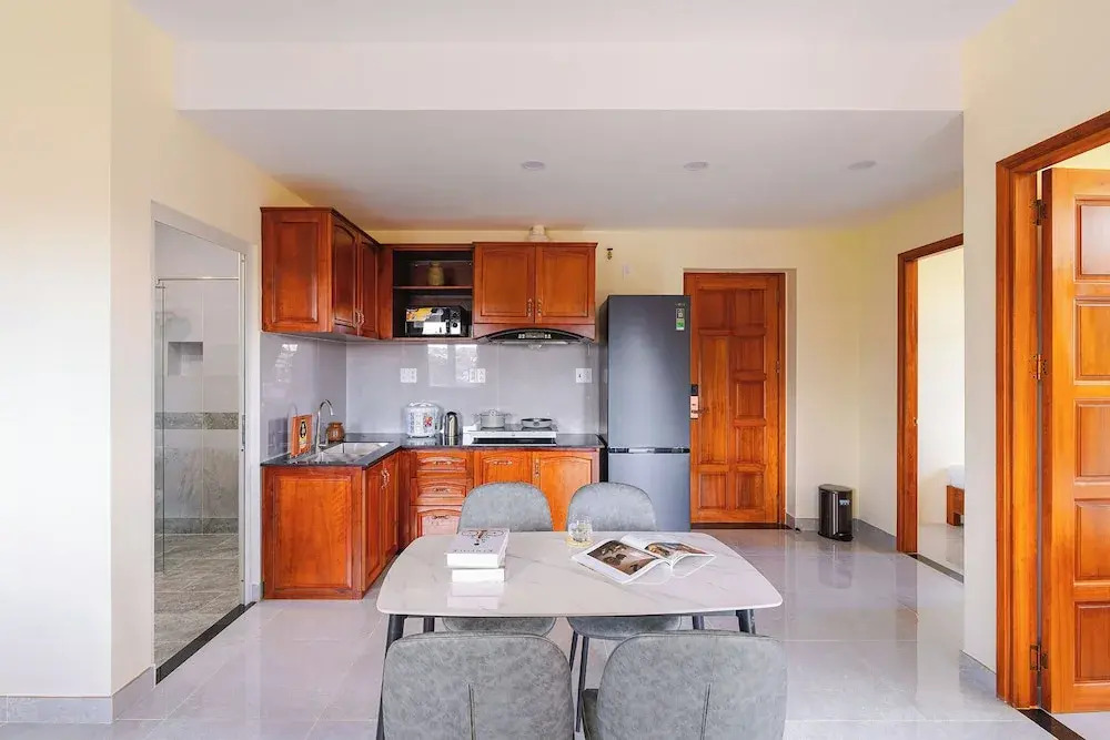 CandlePine Suites