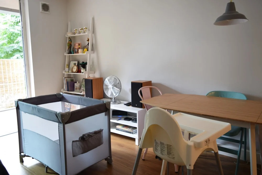 Modern 1 Bedroom Flat With Roof Terrace