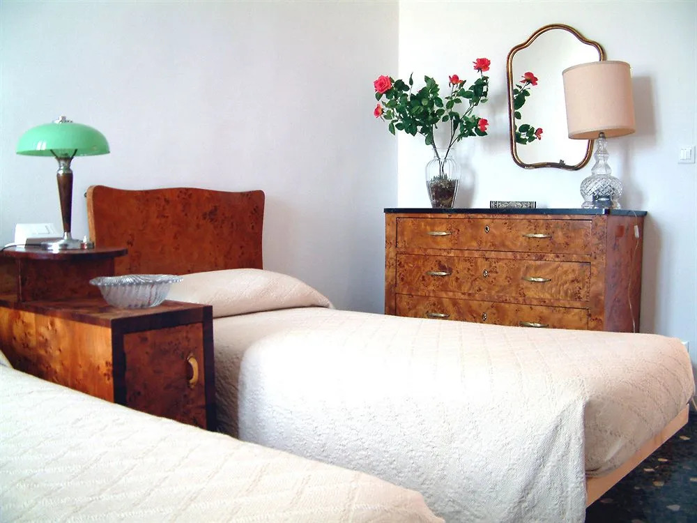 Bed  Breakfast Venice Rooms House