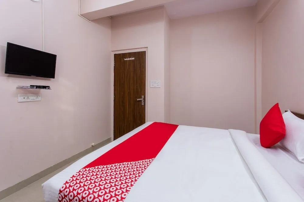Oyo 24461 Hotel Suvidha