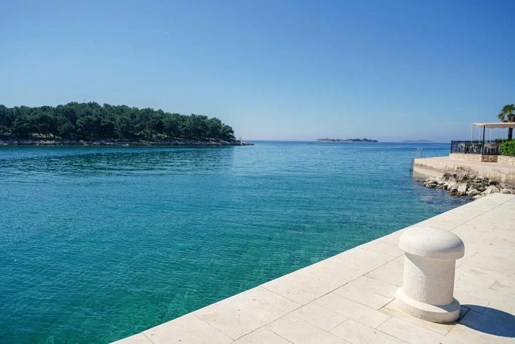 Apartments by the sea Tribunj, Vodice - 4174