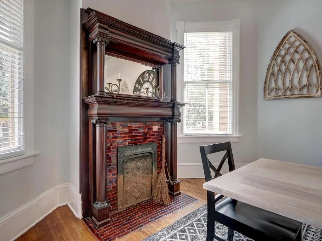 Parlor On Park