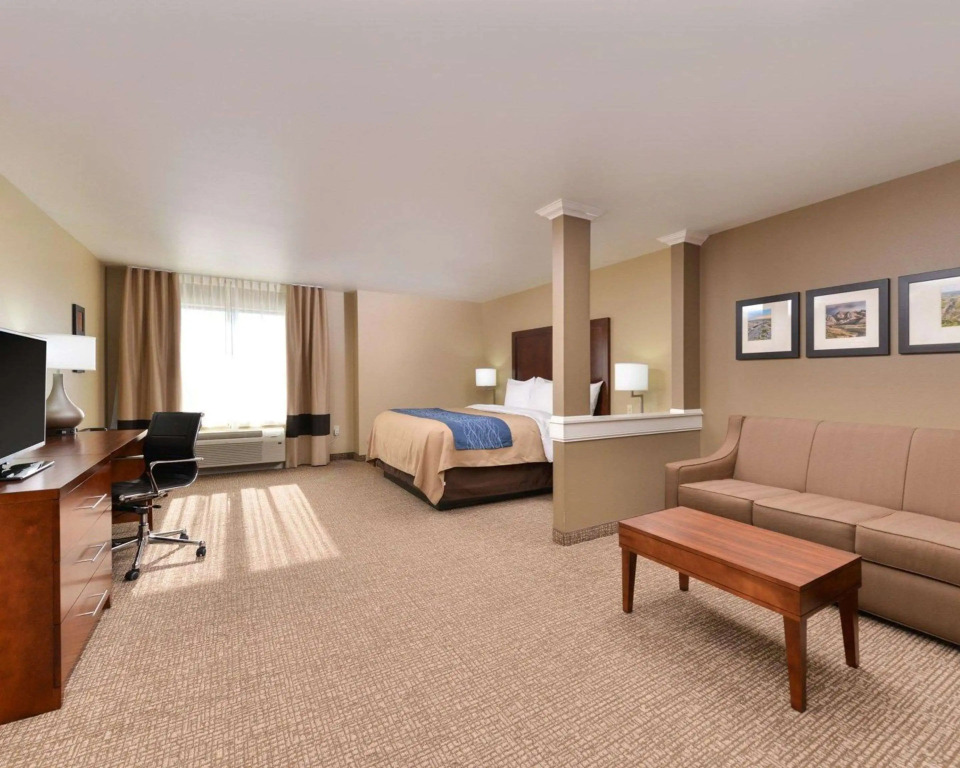 Comfort Inn & Suites Mandan - Bismarck