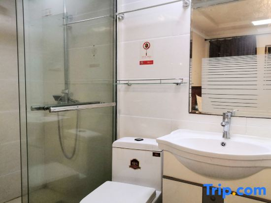 Ningbo Baoyue Business Hotel