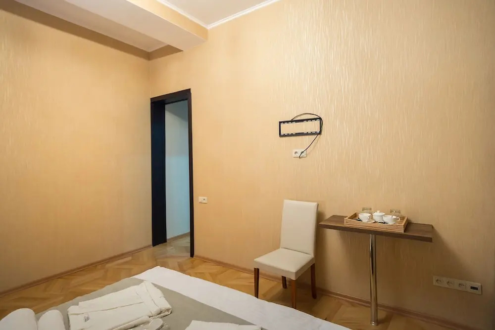 Hotel 9 rooms