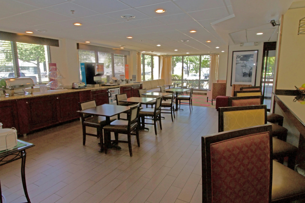Hampton Inn Norfolk/Chesapeake - Greenbrier Area