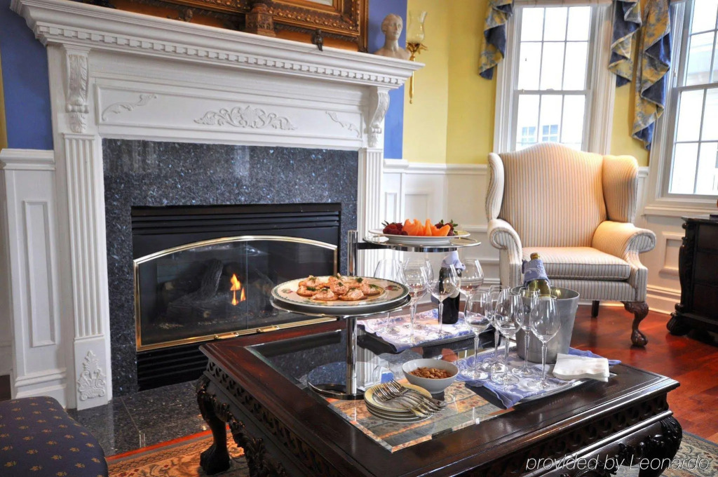 Atlantis Inn Luxury Bed and Breakfast