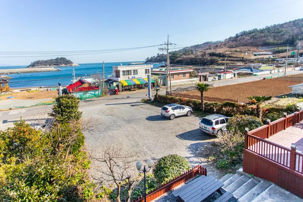 yeosu punggyeonghwa pensyeon
