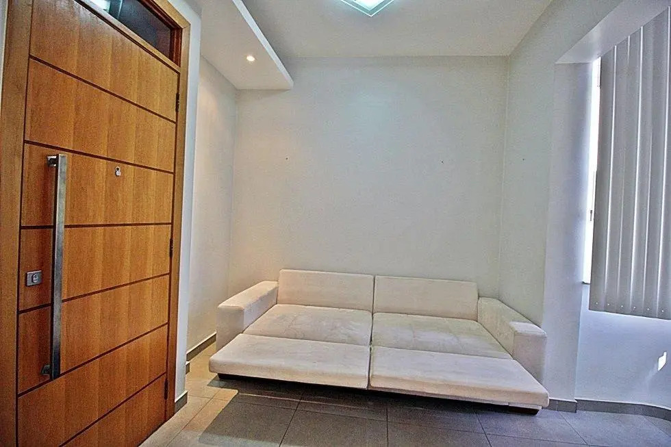 3 Bedroom Apartment 2 Minutes from Copacabana Beach