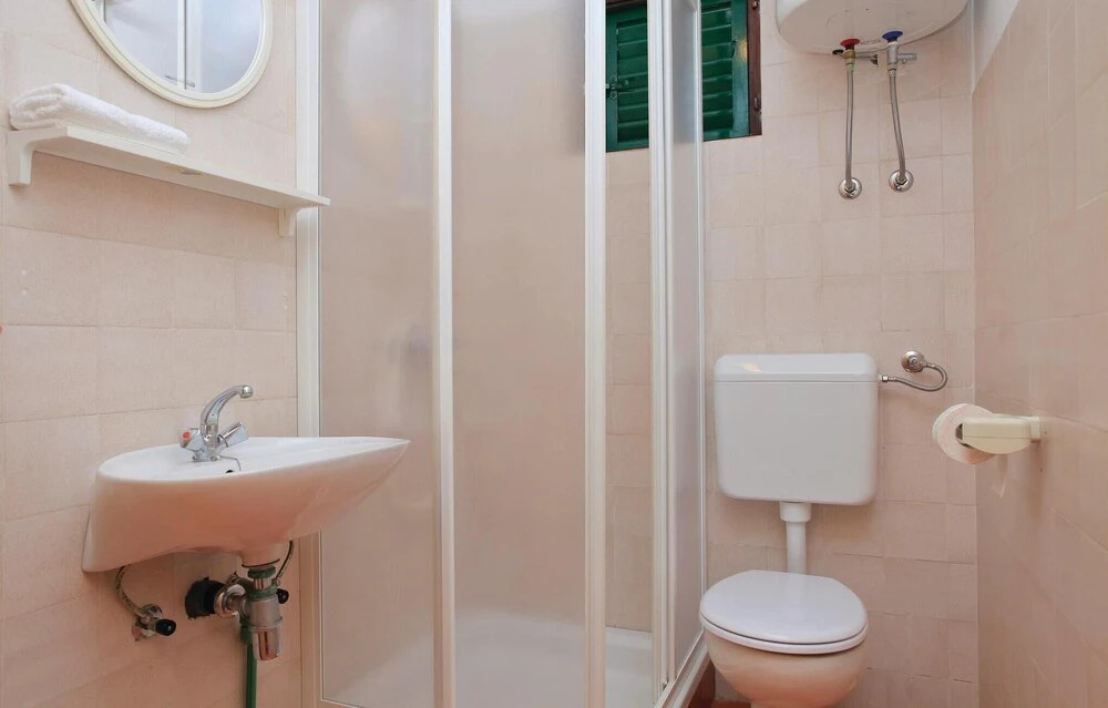 Amazing Home In Blato
