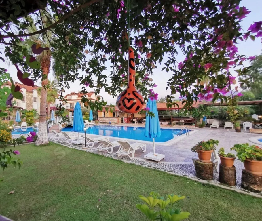 Calis Beach Apartments