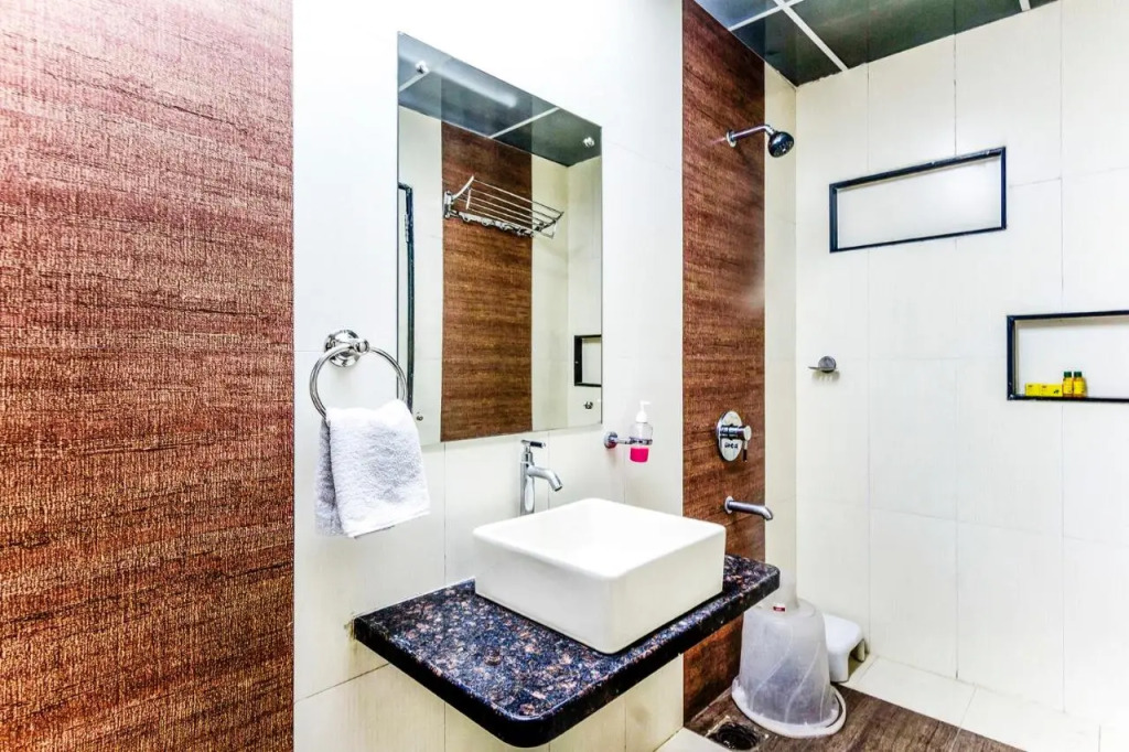 FabHotel Imperio - Nr Baner Hill