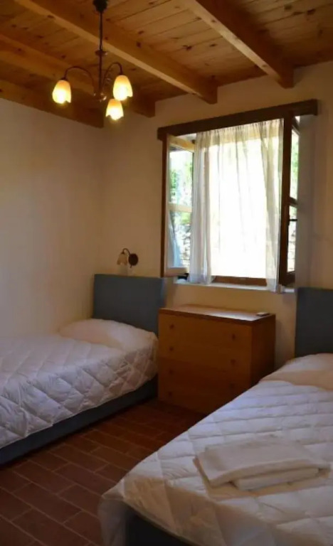 Stone Villa II in Petres