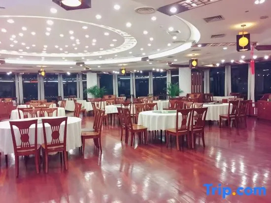 Lvyuan Hotel (Hangzhou Xiaoshan Higher Education Park)